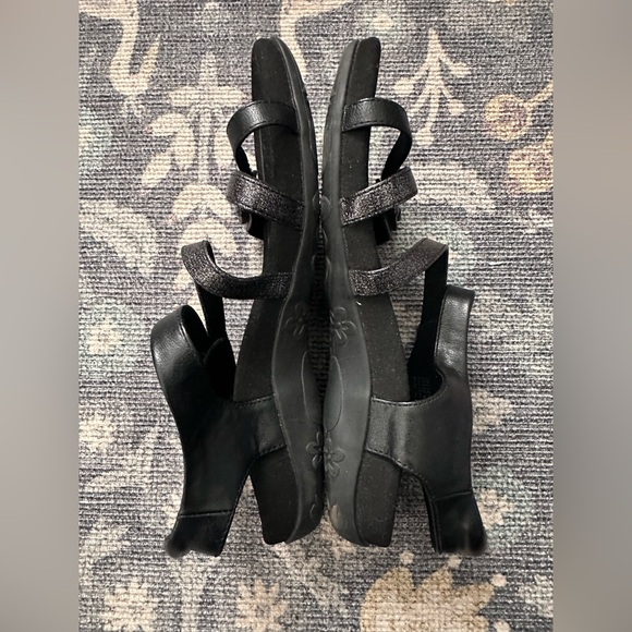 Aetrex Black Women's Sandals - Picture 4 of 7